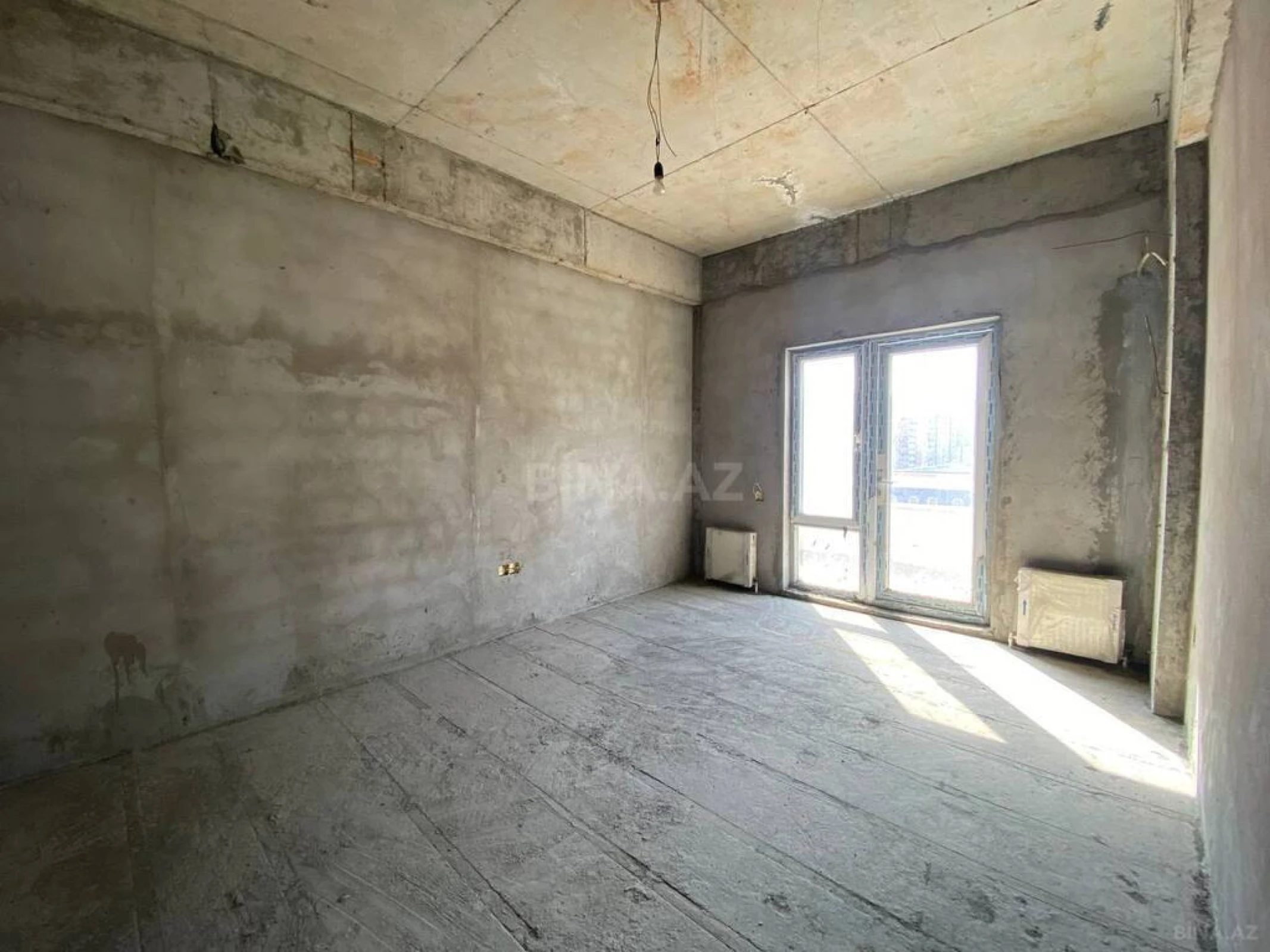 Satılır 5 otaqlı mənzil 420 m²
