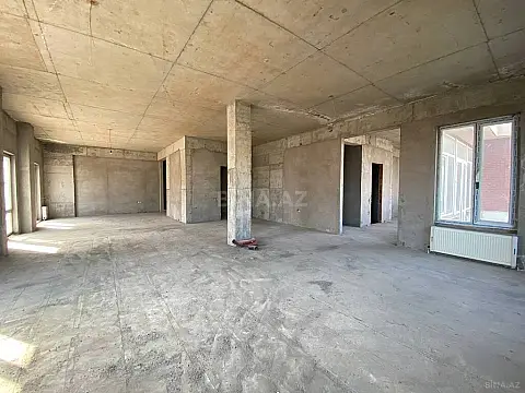 Satılır 5 otaqlı mənzil 420 m²