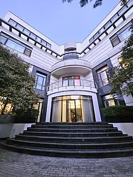 Satılır 10 otaqlı həyət evi 1500 m² — Bakı 10 otaq 1500.00 m²