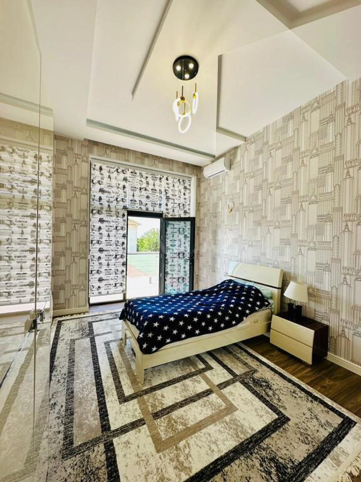 Satılır 6 otaqlı həyət evi 380 m²