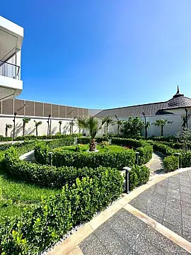 Satılır 6 otaqlı həyət evi 380 m²