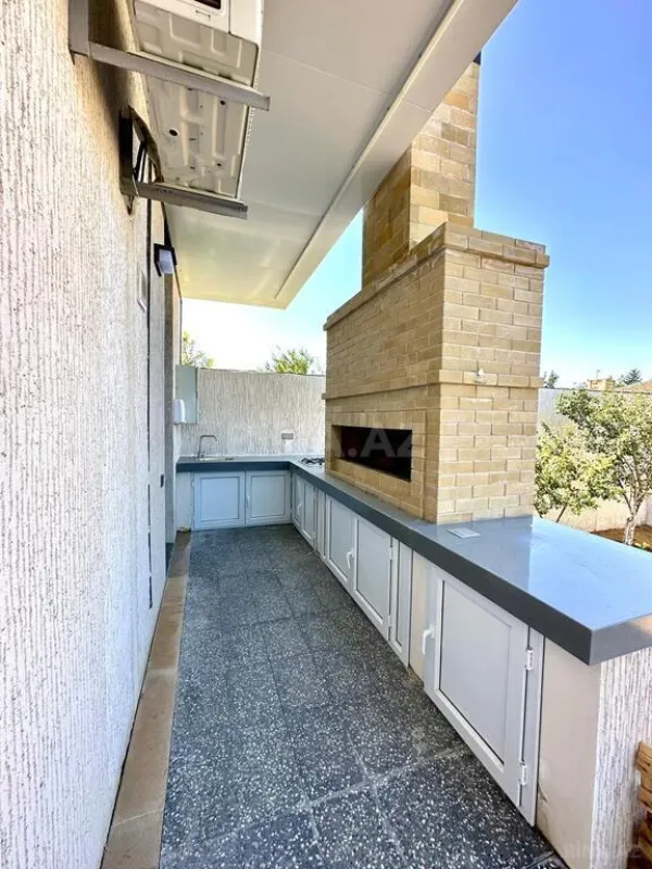 Satılır 6 otaqlı həyət evi 380 m²