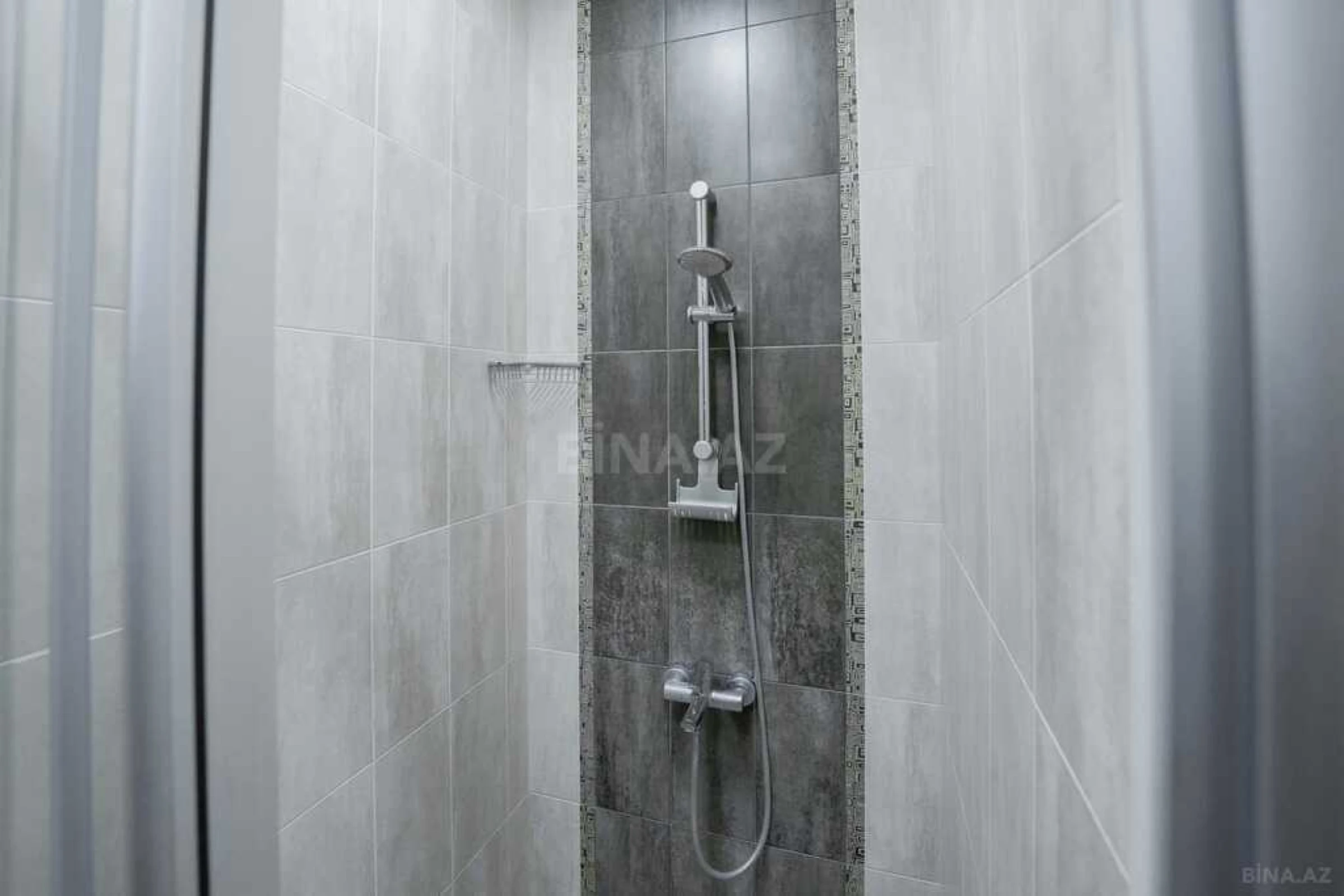 Satılır 11 otaqlı həyət evi 398 m²