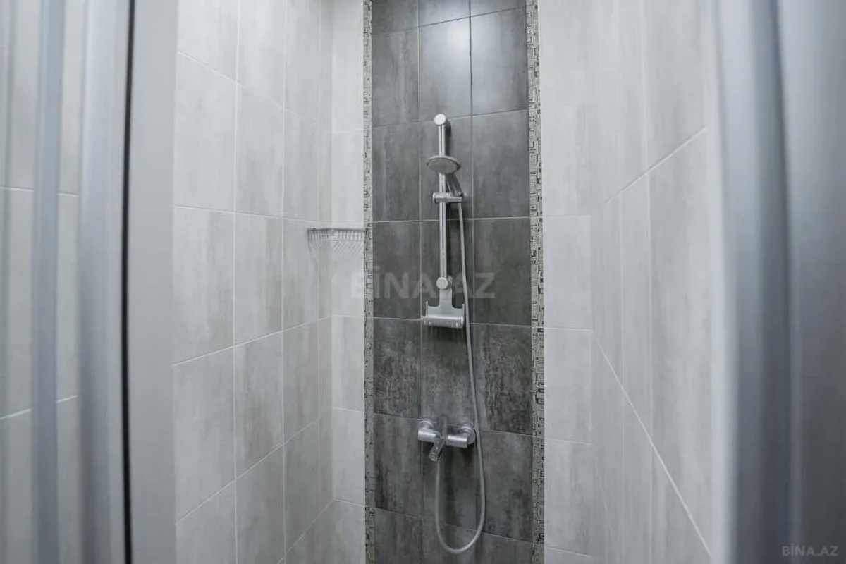 Satılır 11 otaqlı həyət evi 398 m²