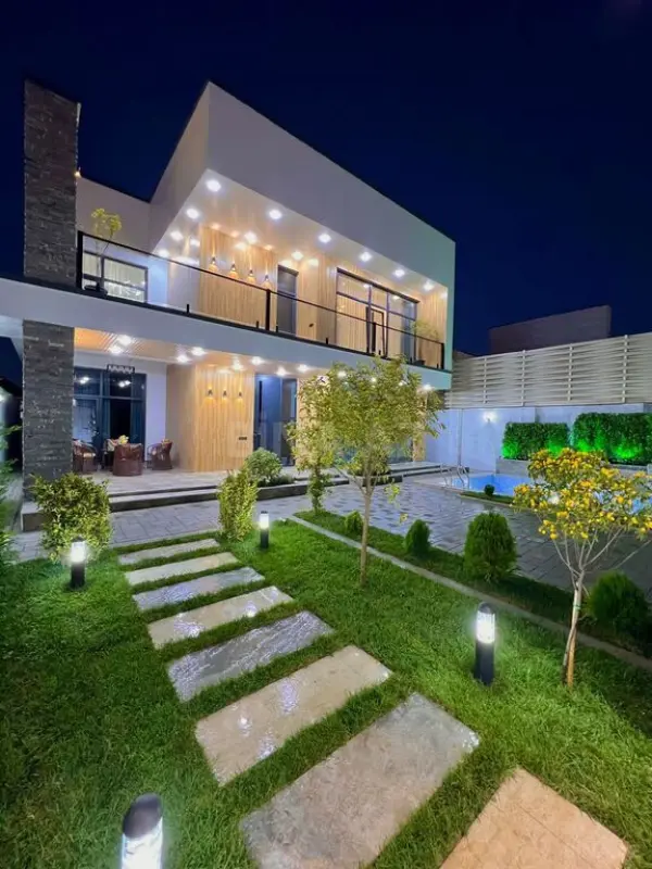 Satılır 4 otaqlı həyət evi 300 m²