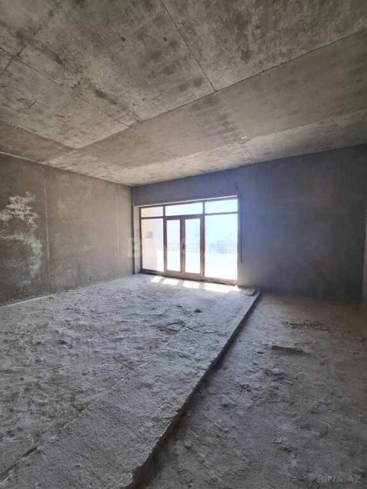 Satılır 11 otaqlı həyət evi 540 m²