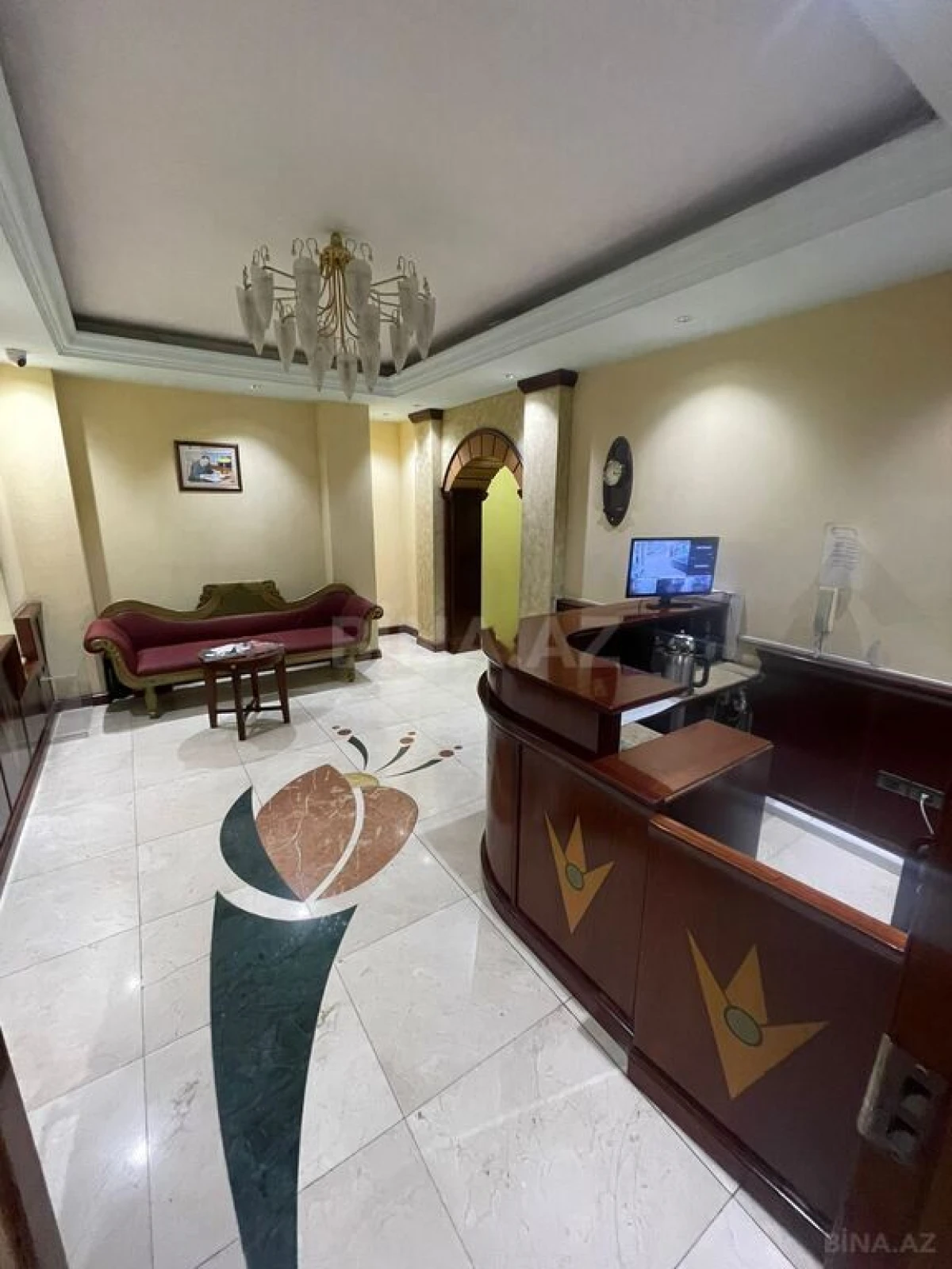 Kirayə verilir 5 otaqlı mənzil 400 m²