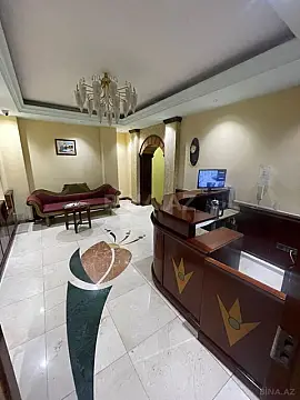 Kirayə verilir 5 otaqlı mənzil 400 m²