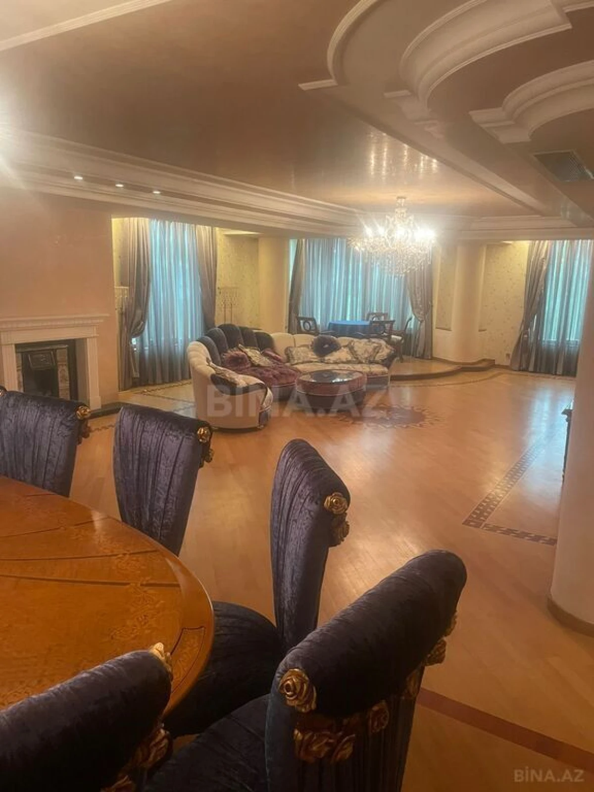 Kirayə verilir 5 otaqlı mənzil 400 m²