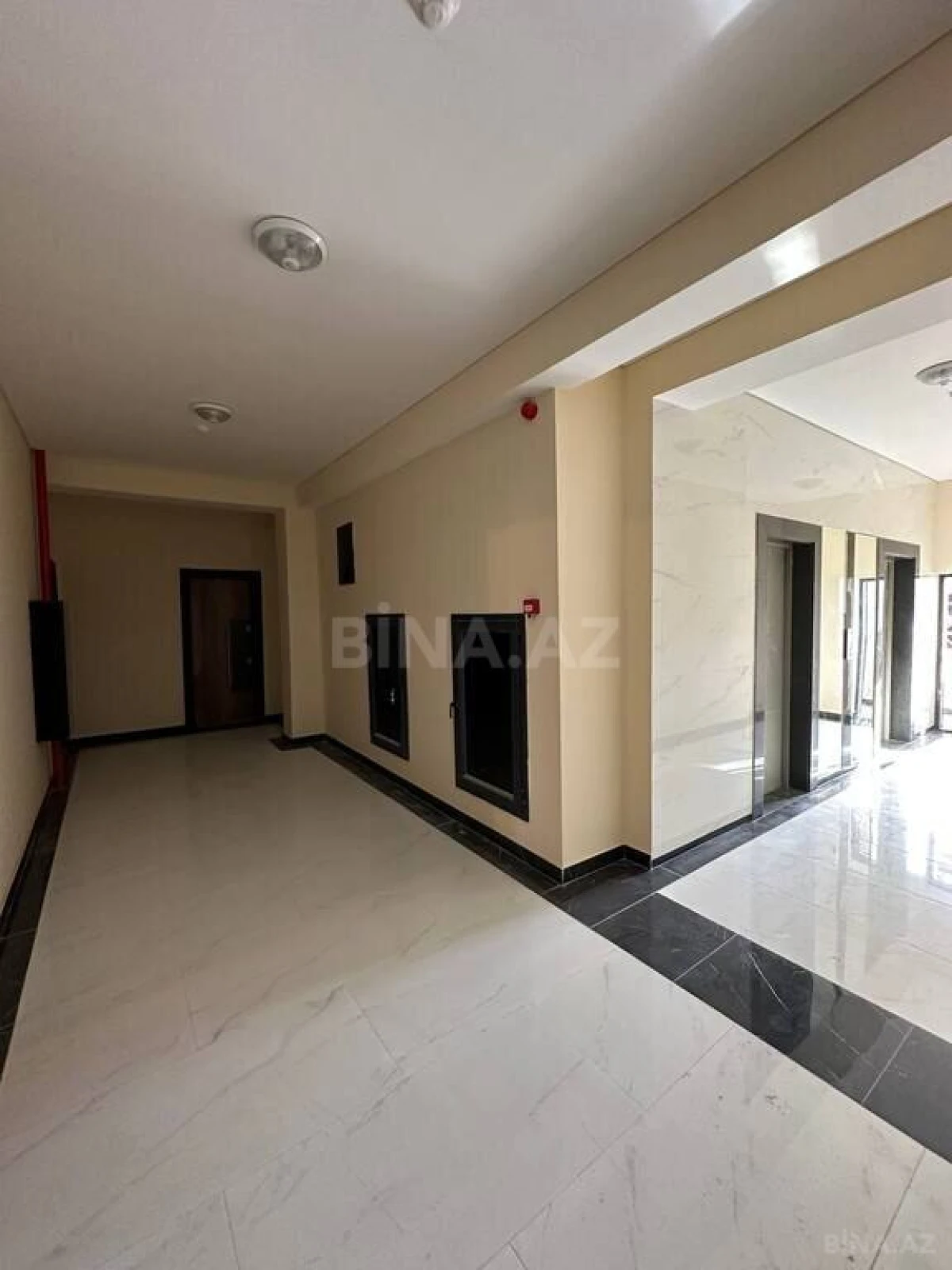 Satılır 3 otaqlı mənzil 120 m²