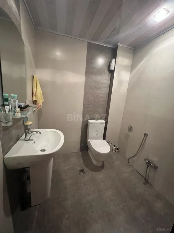 Satılır 3 otaqlı mənzil 140 m²
