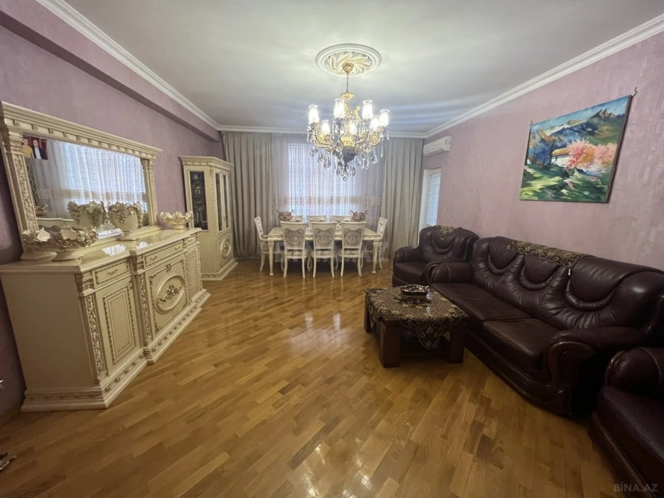 Satılır 3 otaqlı mənzil 140 m²