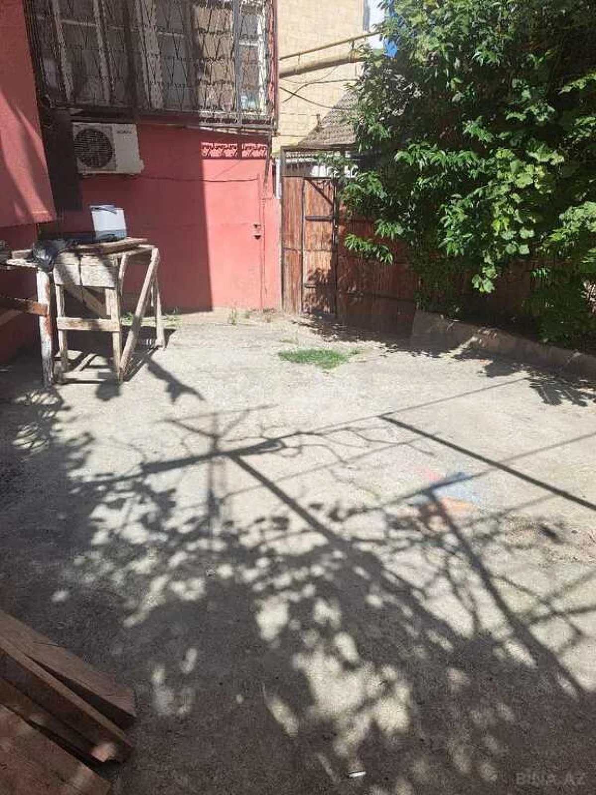 Satılır qaraj 15 m²