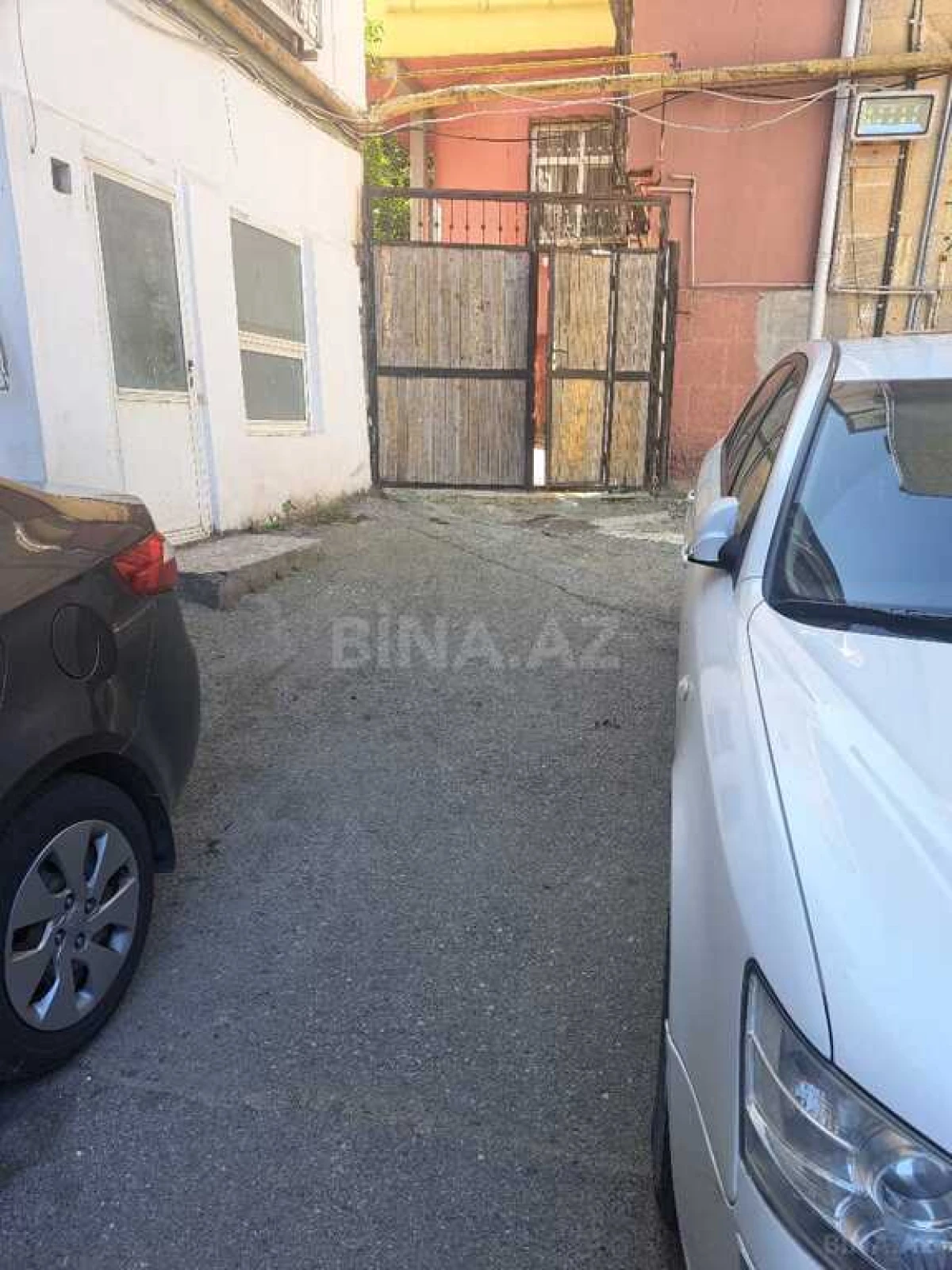 Satılır qaraj 15 m²