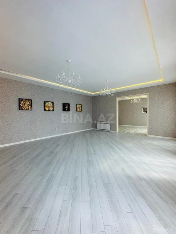 Satılır 4 otaqlı həyət evi 180 m²