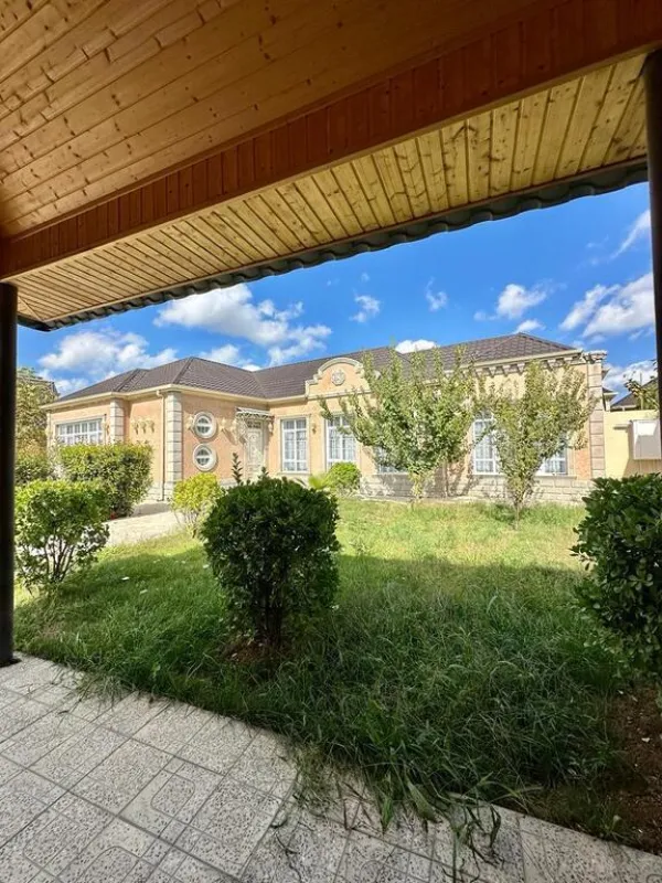 Satılır 4 otaqlı həyət evi 180 m²