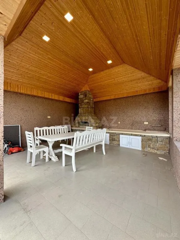 Satılır 4 otaqlı həyət evi 180 m²