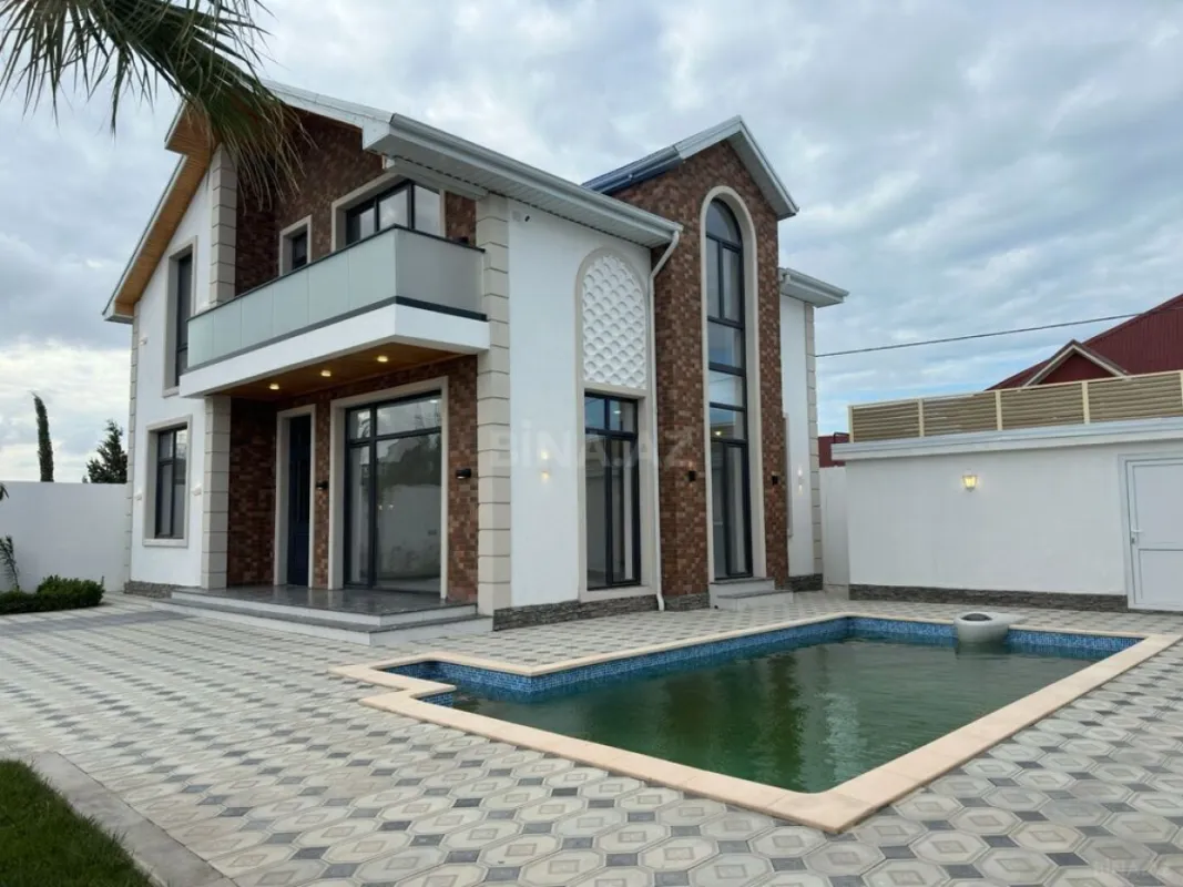 Satılır 6 otaqlı həyət evi 250 m²