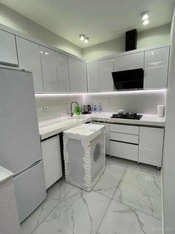 Kirayə verilir 2 otaqlı mənzil 65 m²