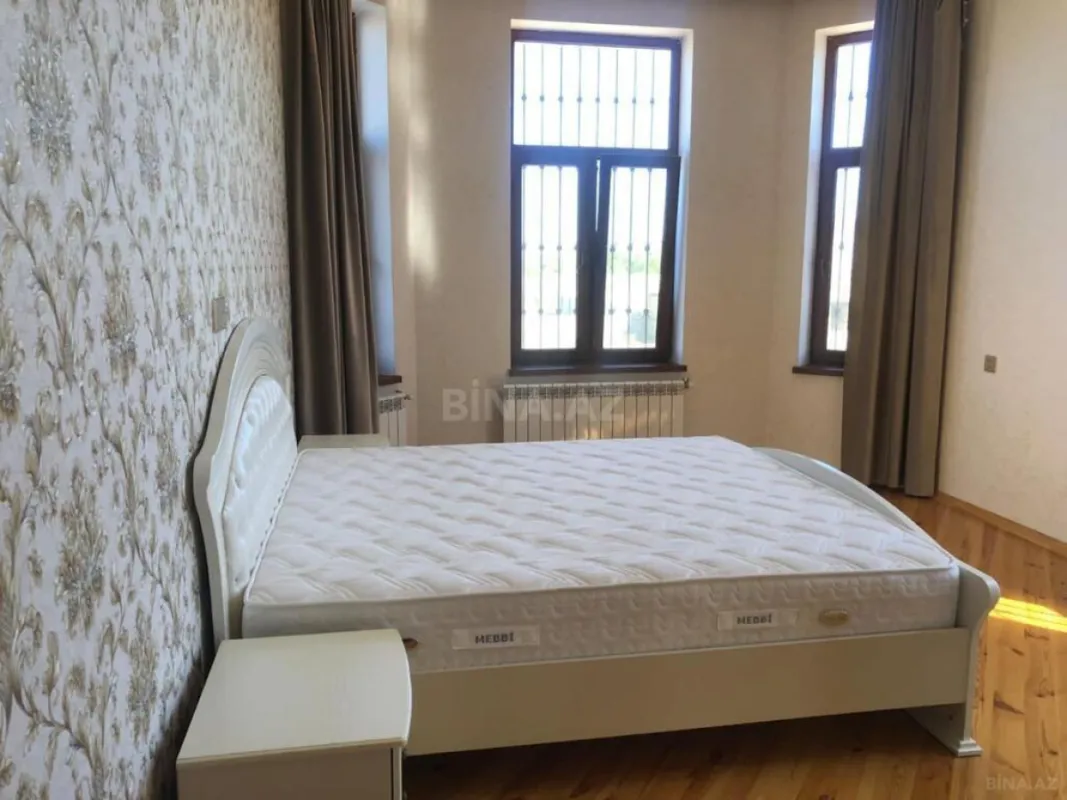 Kirayə verilir 6 otaqlı həyət evi 300 m²