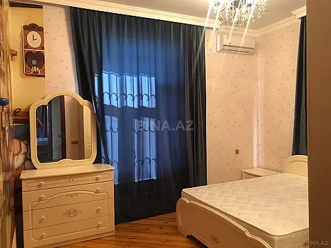 Kirayə verilir 6 otaqlı həyət evi 300 m²