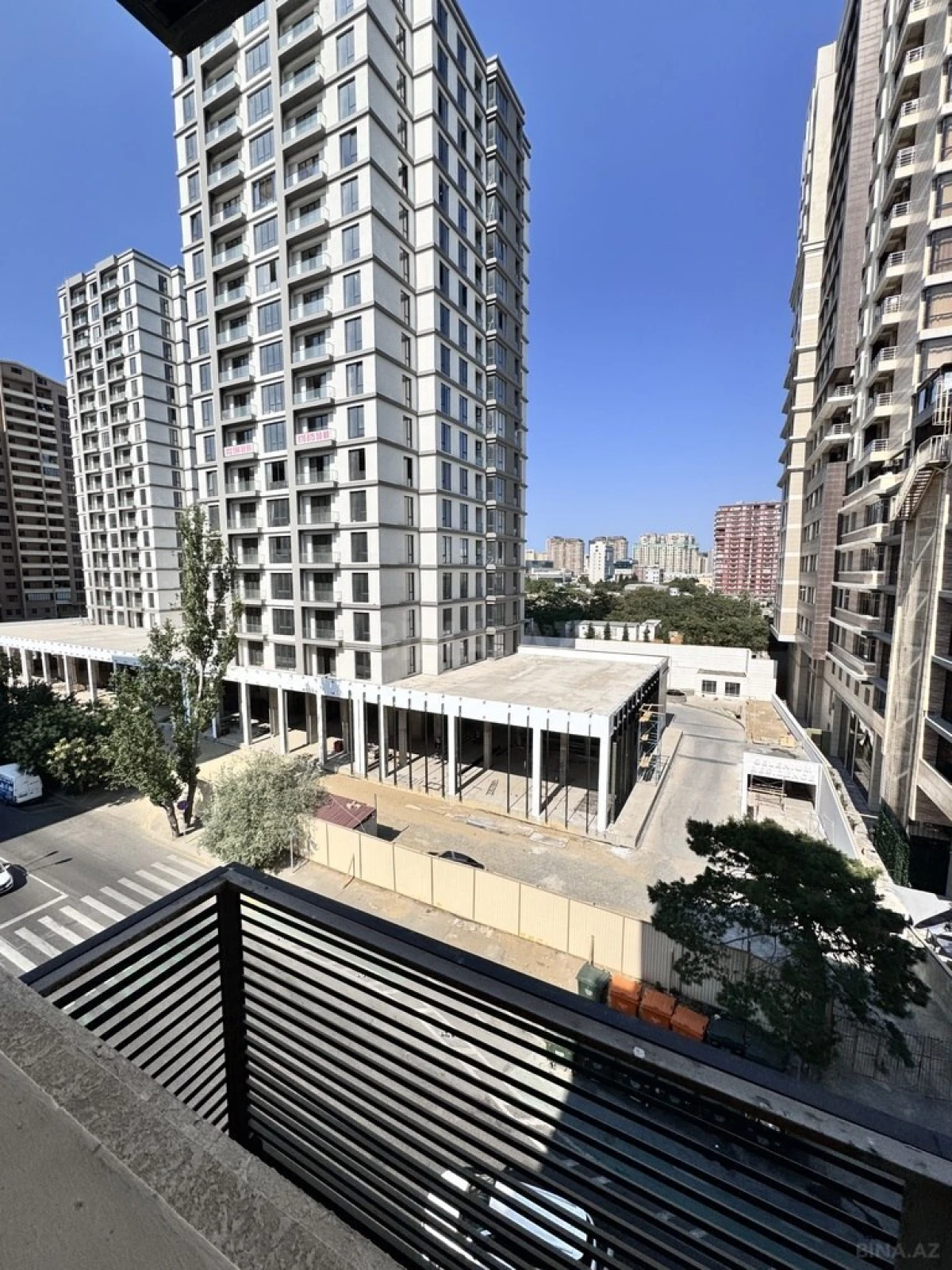 Satılır 3 otaqlı mənzil 90 m²