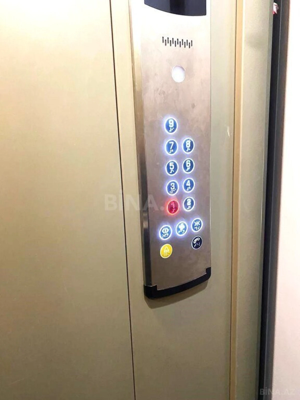 Satılır 3 otaqlı mənzil 90 m²