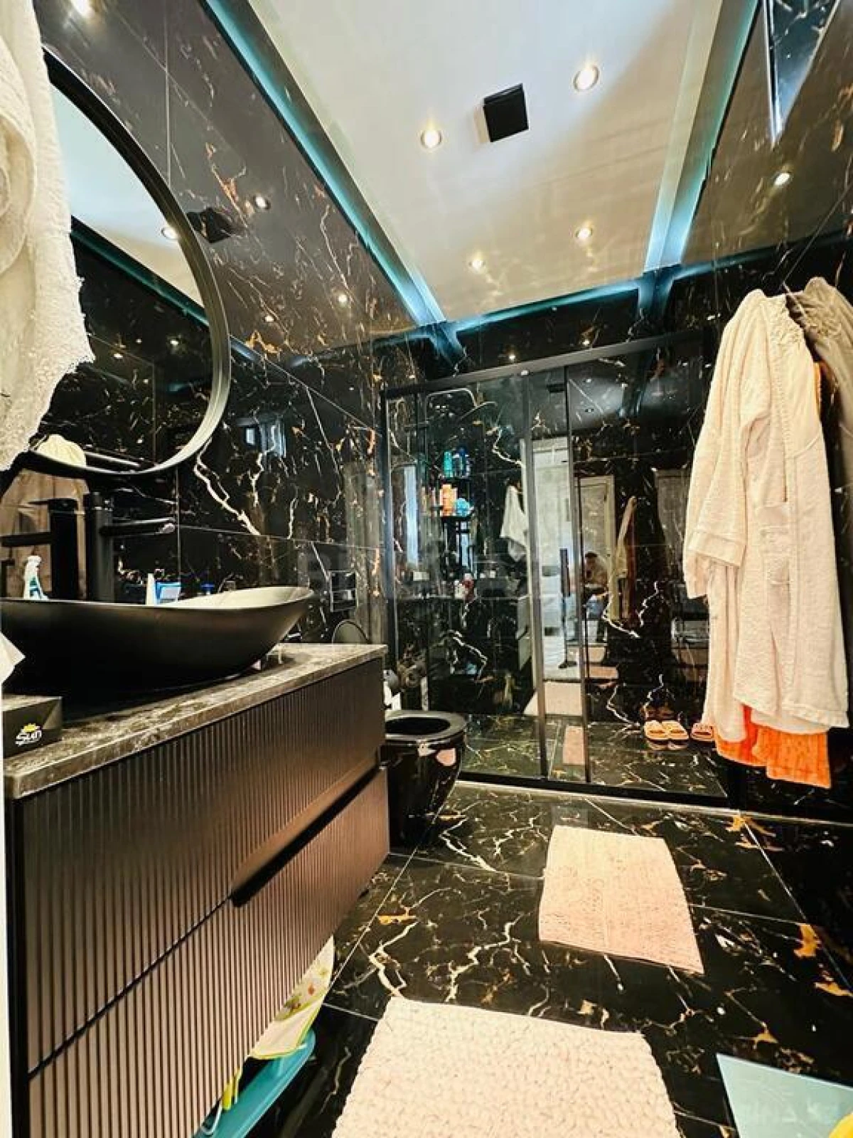 Satılır 5 otaqlı həyət evi 210 m²