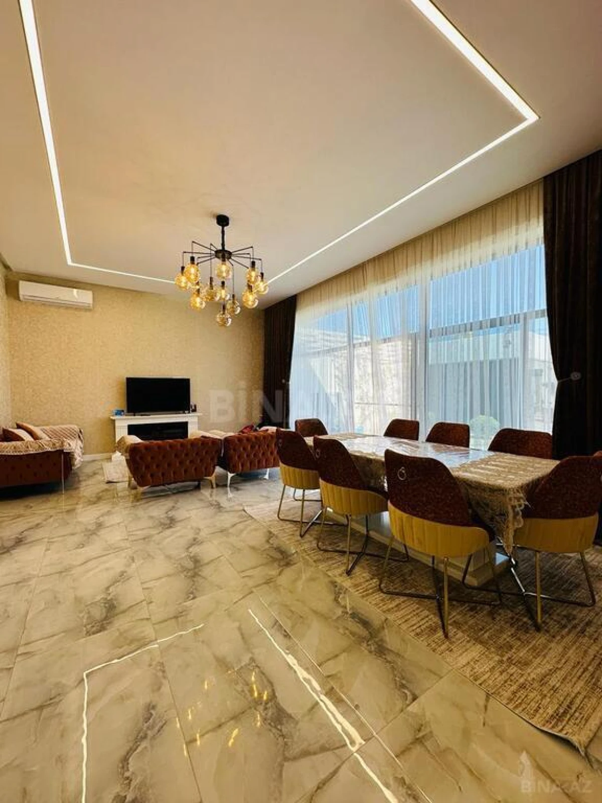 Satılır 5 otaqlı həyət evi 210 m²