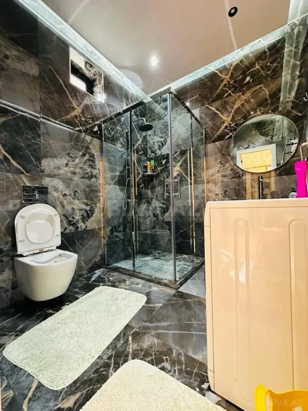 Satılır 5 otaqlı həyət evi 210 m²