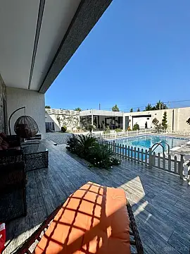 Satılır 5 otaqlı həyət evi 210 m²