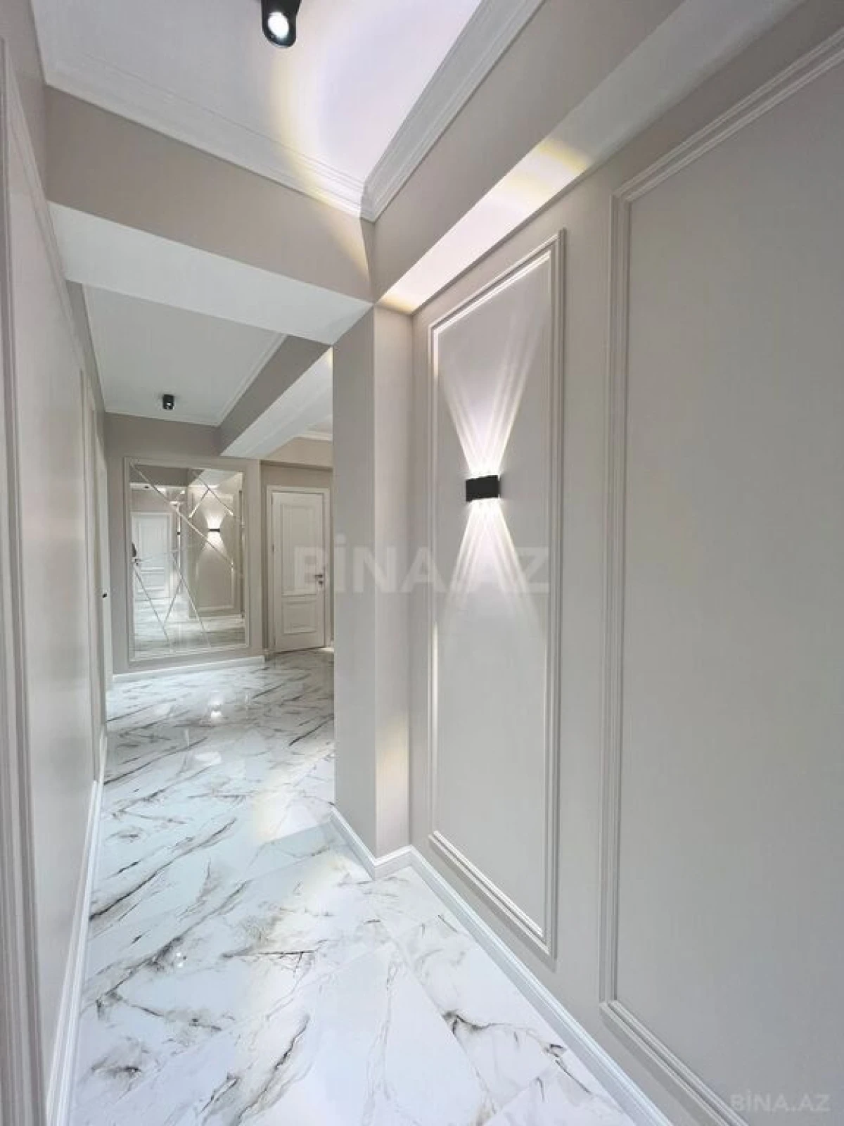 Satılır 3 otaqlı mənzil 110 m²