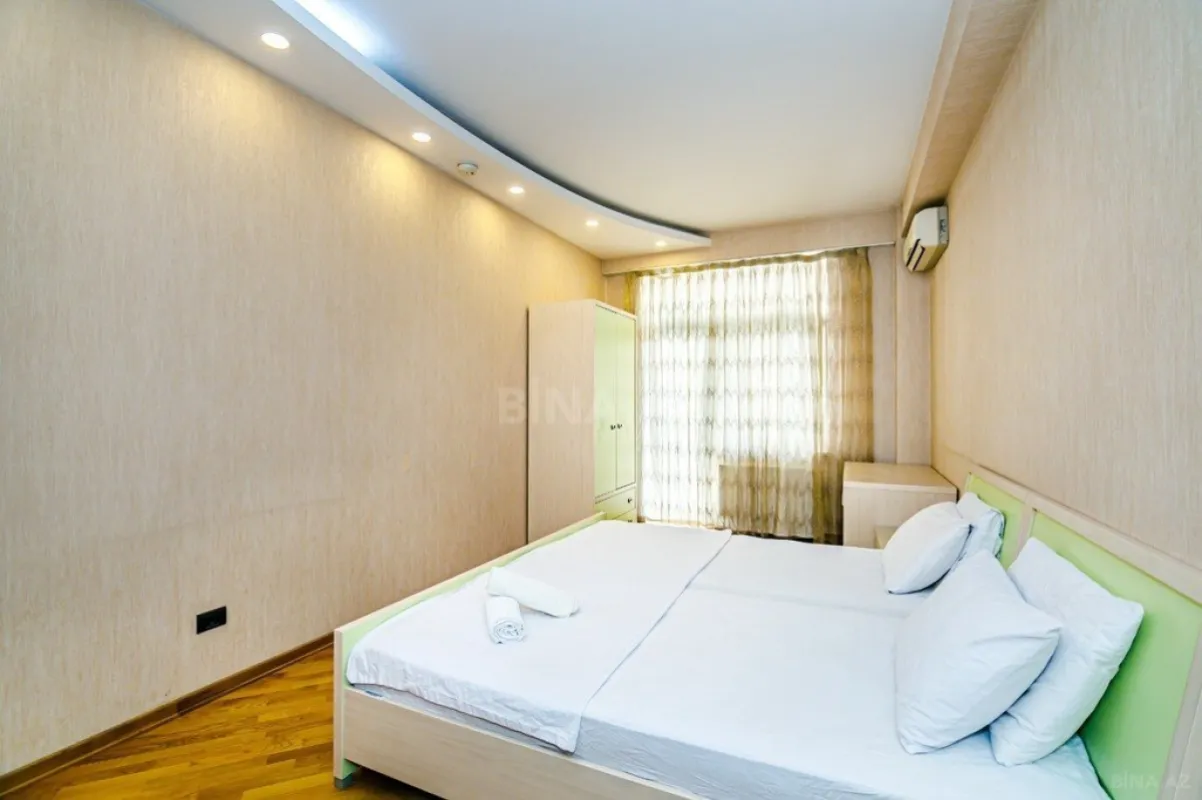 Kirayə verilir 3 otaqlı mənzil 170 m²