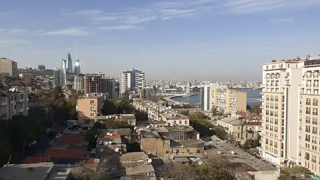 Satılır 3 otaqlı mənzil 153 m²