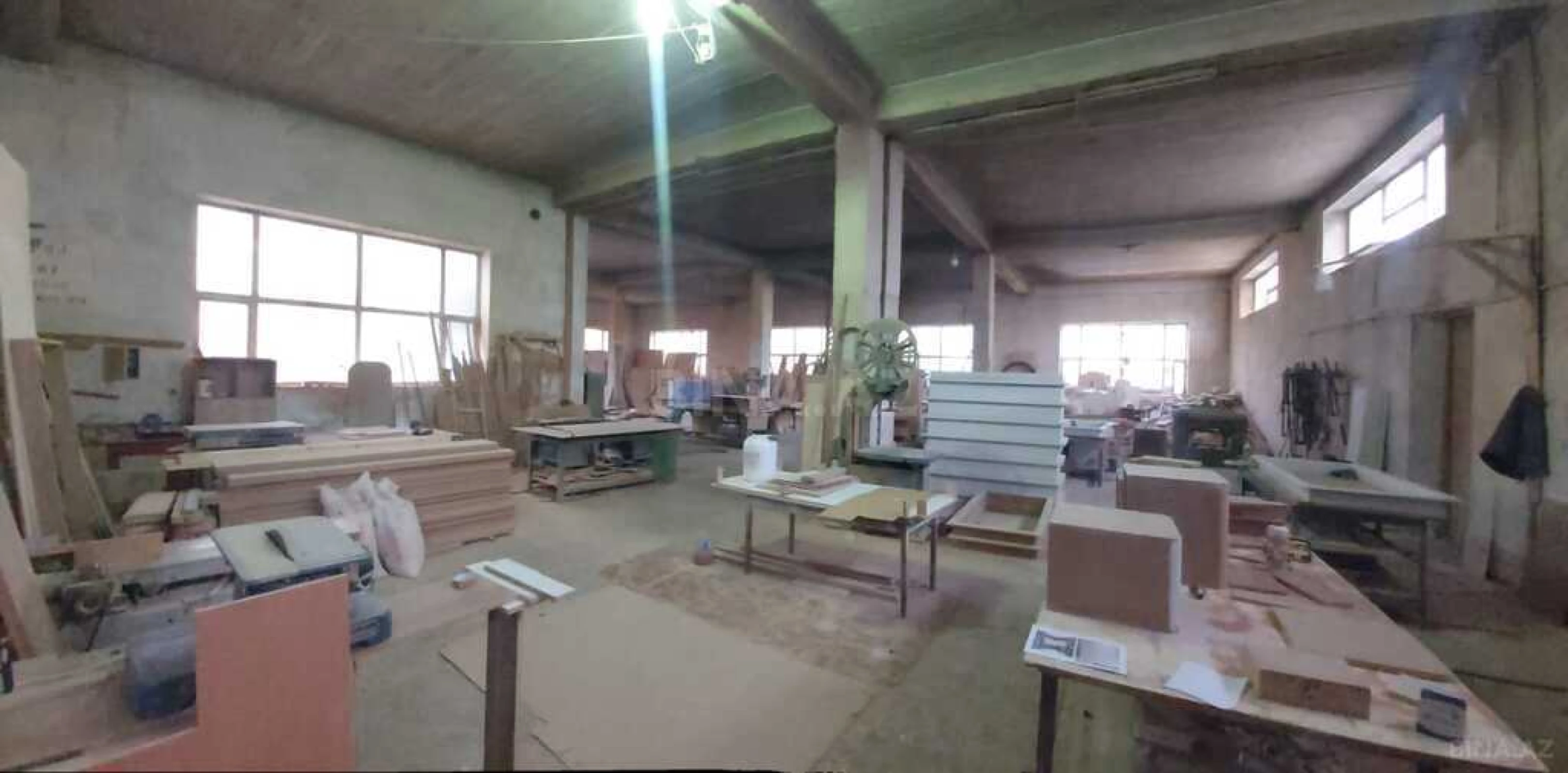 Satılır obyekt 1400 m²