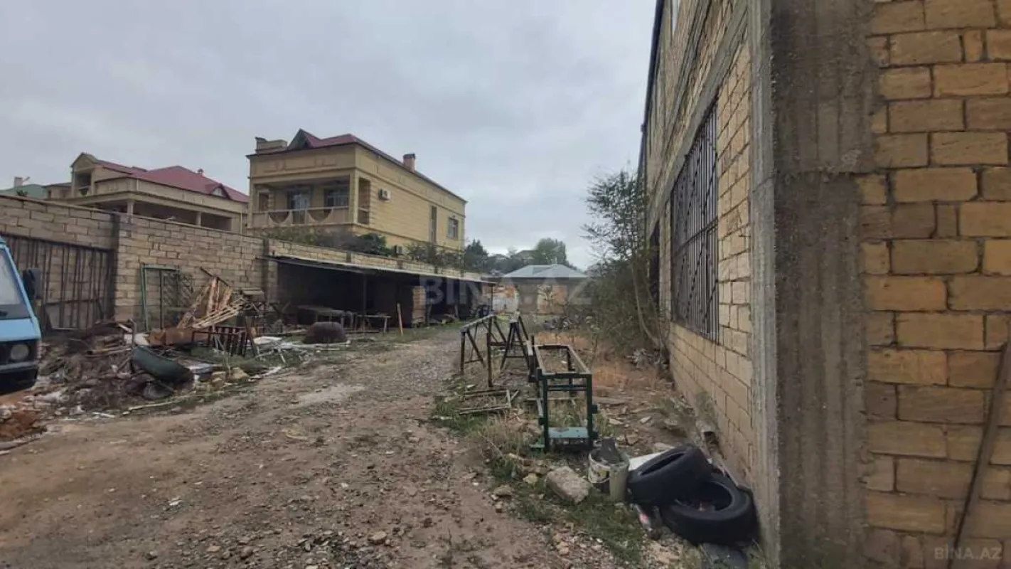 Satılır obyekt 1400 m²