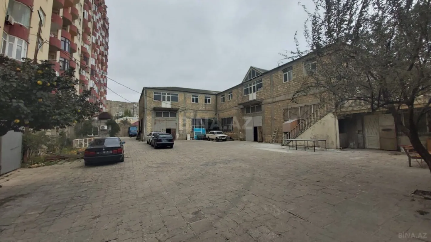 Satılır obyekt 1400 m²