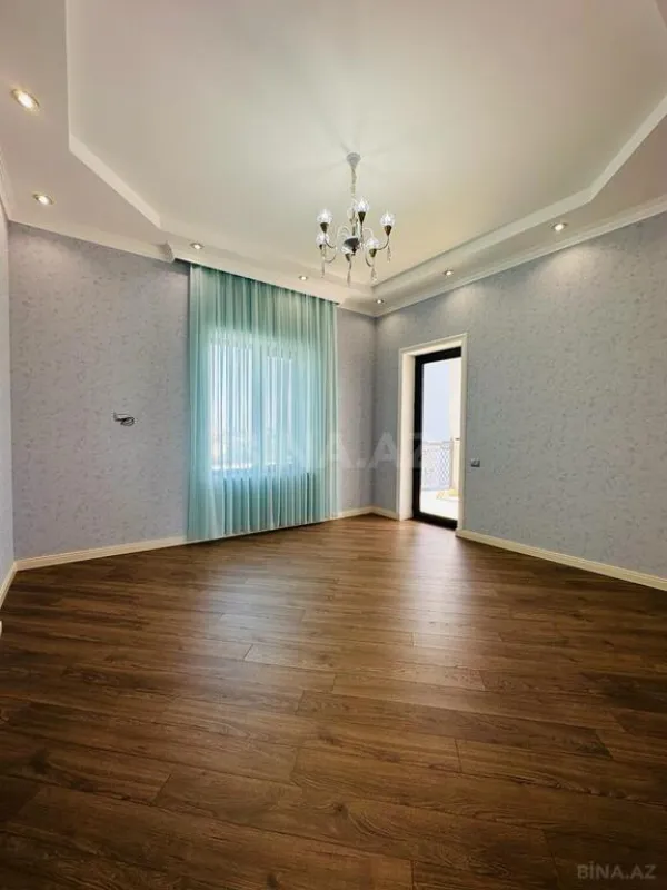Satılır 6 otaqlı həyət evi 350 m²