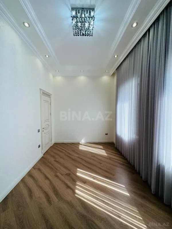 Satılır 6 otaqlı həyət evi 350 m²