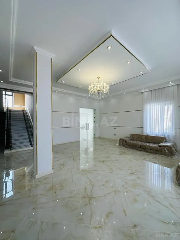 Satılır 6 otaqlı həyət evi 350 m²