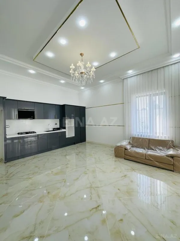 Satılır 6 otaqlı həyət evi 350 m²