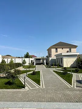 Satılır 6 otaqlı həyət evi 350 m²