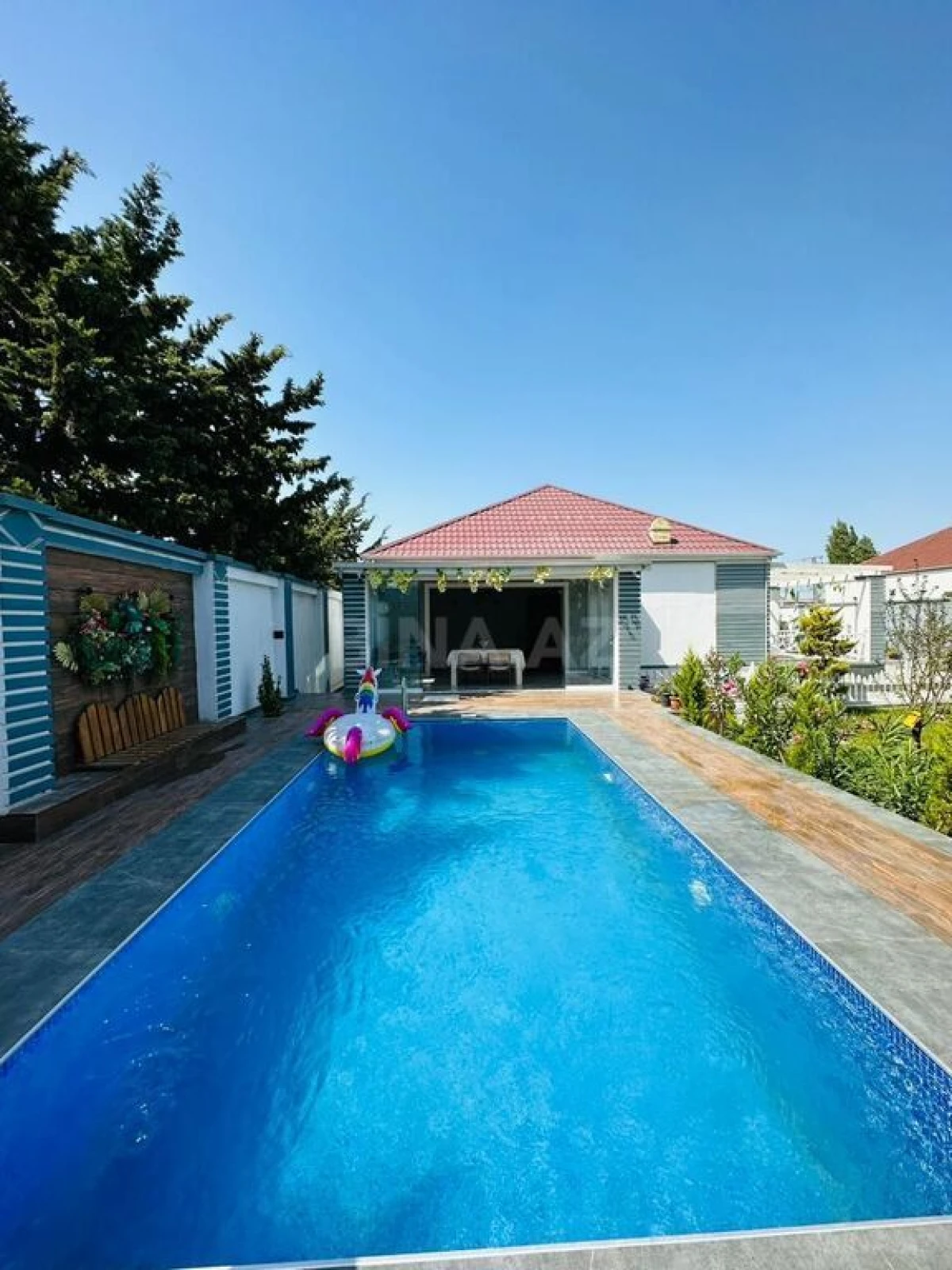 Kirayə verilir 4 otaqlı həyət evi 280 m²