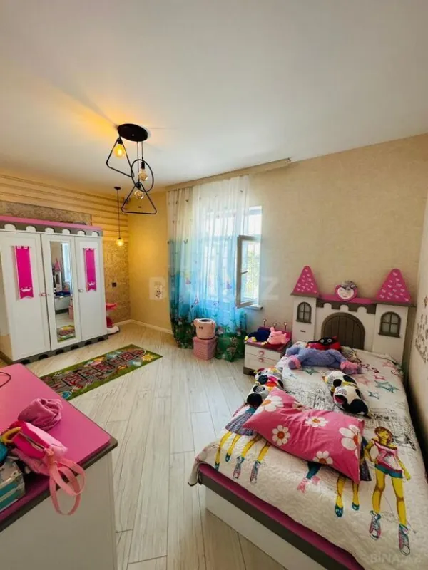 Kirayə verilir 4 otaqlı həyət evi 280 m²