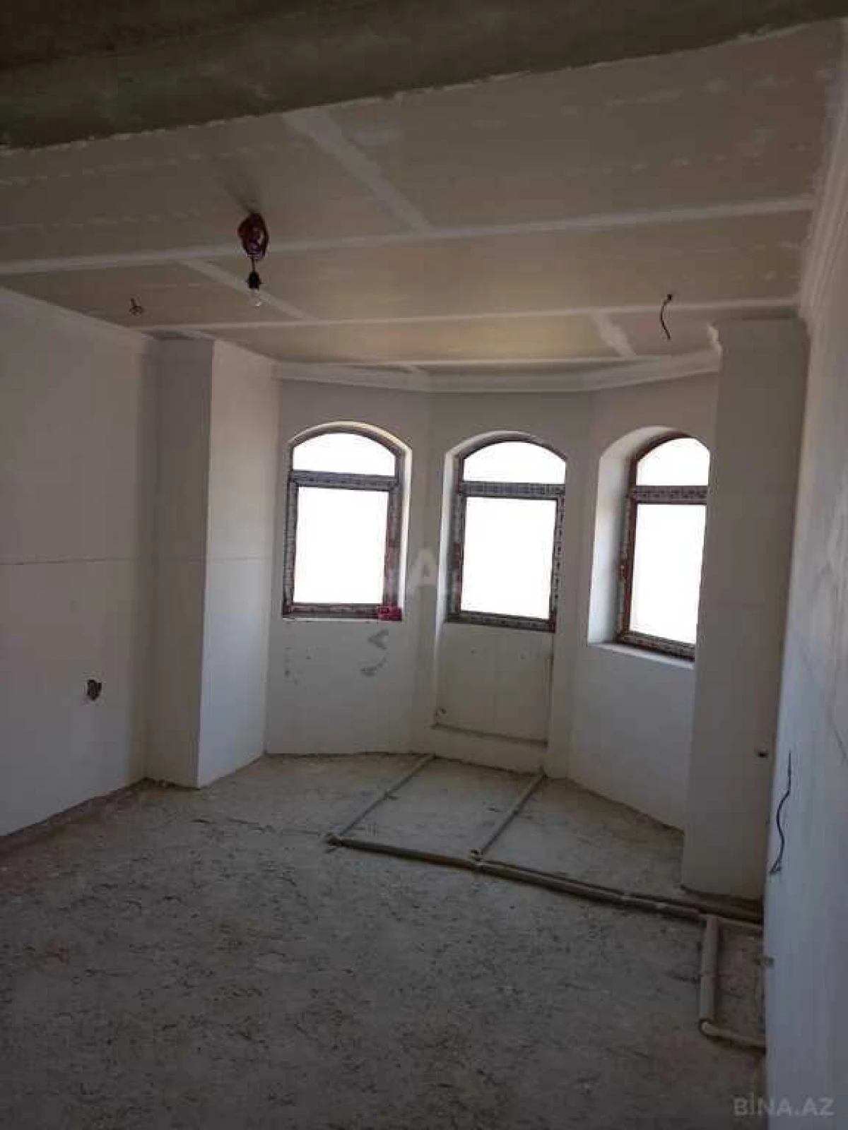 Satılır 5 otaqlı həyət evi 445 m²