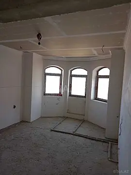 Satılır 5 otaqlı həyət evi 445 m²