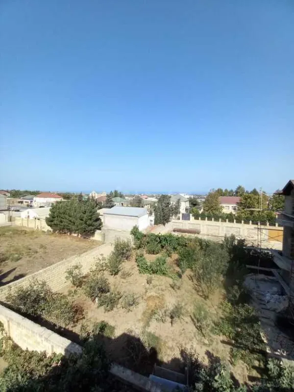 Satılır 5 otaqlı həyət evi 445 m²