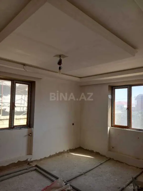 Satılır 5 otaqlı həyət evi 445 m²