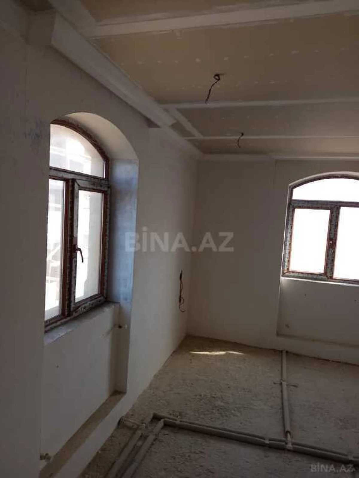 Satılır 5 otaqlı həyət evi 445 m²