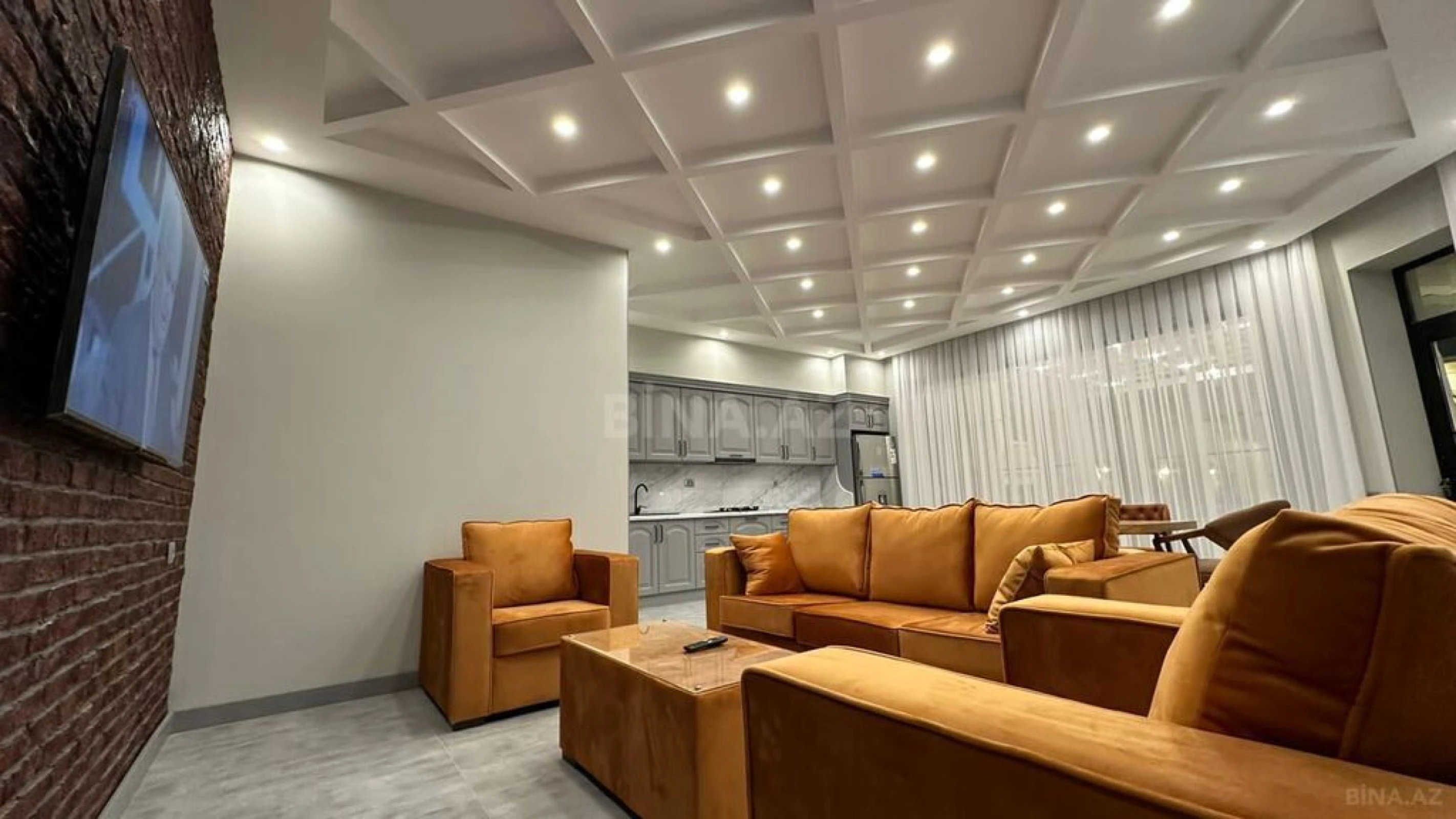 Satılır 6 otaqlı həyət evi 400 m²